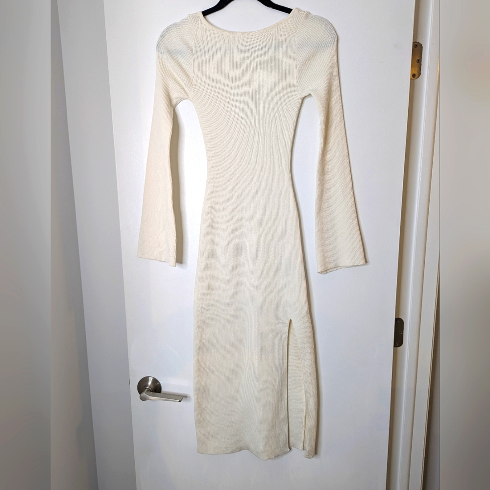 NWOT Ivory Long Sleeve Dress